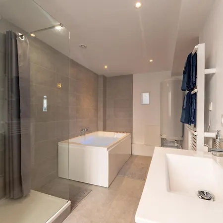 Le Lovely Cosy Jacuzzi Centre-ville Wifi *